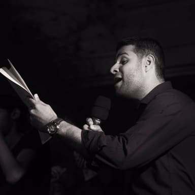 أول أحزاني - نعي
