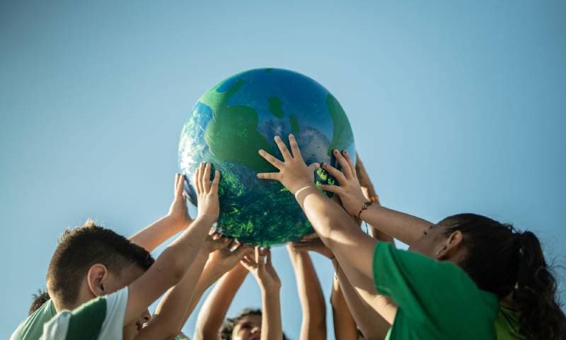 يوم الأرض العالمي: رحلة نحو وعي بيئي شامل