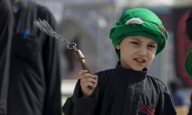 تربية الأبناء بالاقتداء بسيرة الإمام الحسين عليه السلام