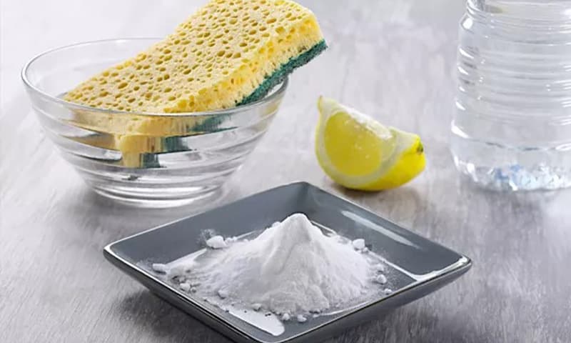 ازالة الصدأ من الأواني من مكوِّنات في المنزل